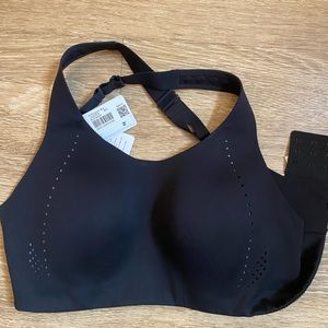 NWT Lululemon Air Support bra size C
